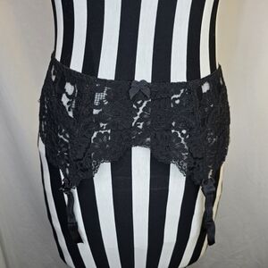 Victoria's Secret Midnight Lace Garter Belt